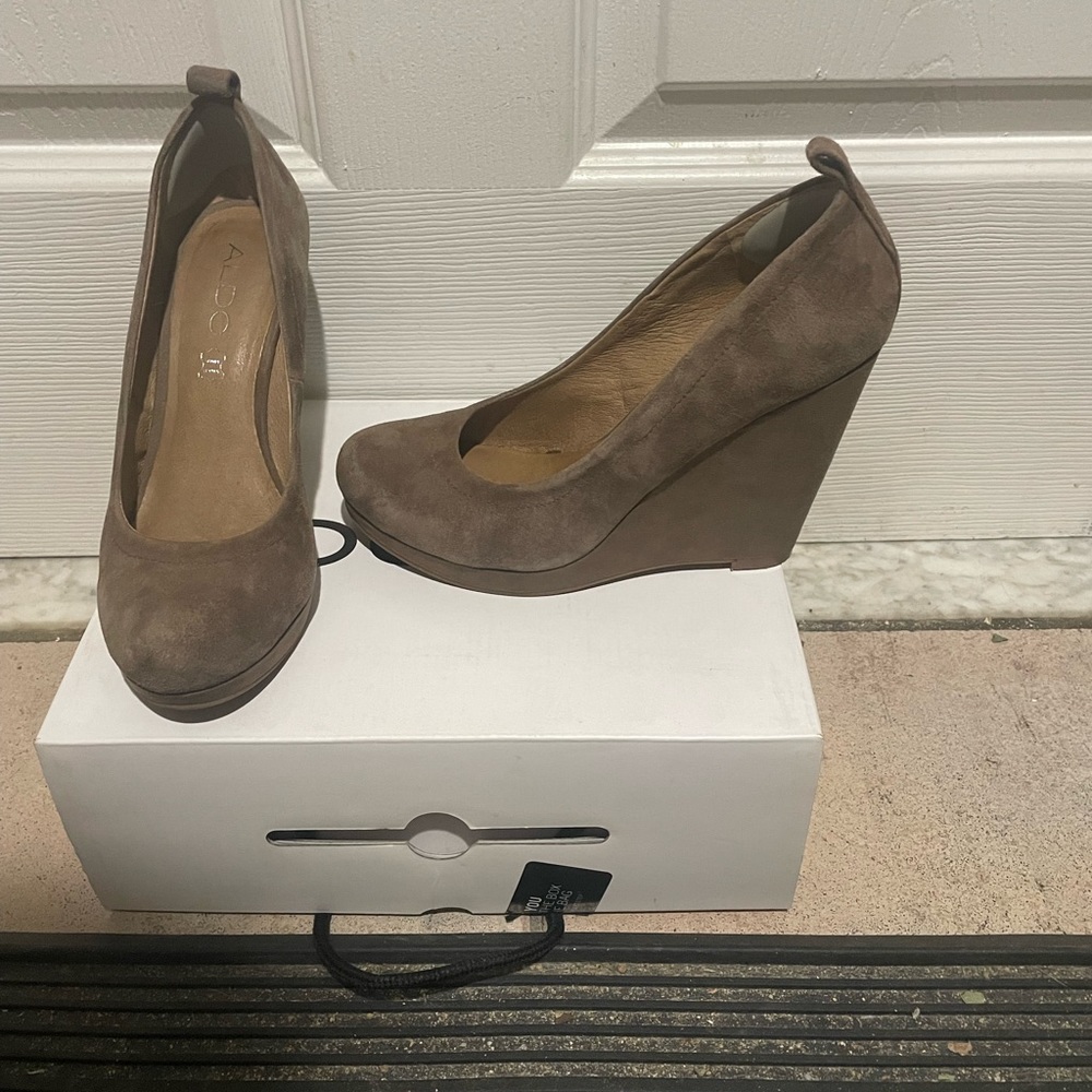 Aldo brown suede wedges